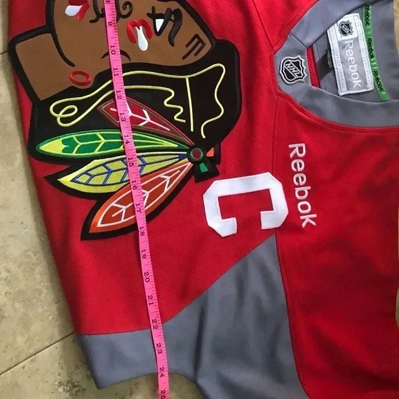 NWT Reebok Chicago Blackhawks Toews Jersey - Picture 5 of 9